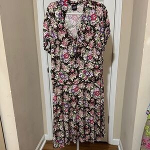 Retrolicious Black Floral Midi Dress